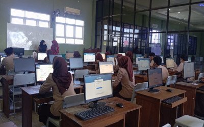 SMA NEGERI 1 KARANGANYAR SEMANGAT MENGIKUTI SIMULASI OSN TAHUN 2026